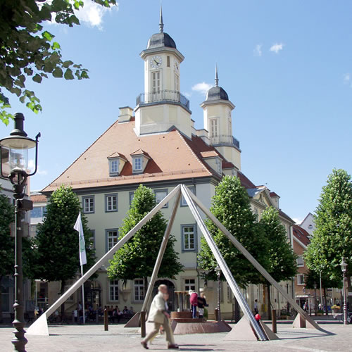 Pyramidenbrunnen - Martin Riessler - dh1tut222b